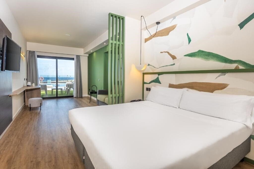 Фото Occidental Roca Negra (ex. Cordial Roca Negra) 4*