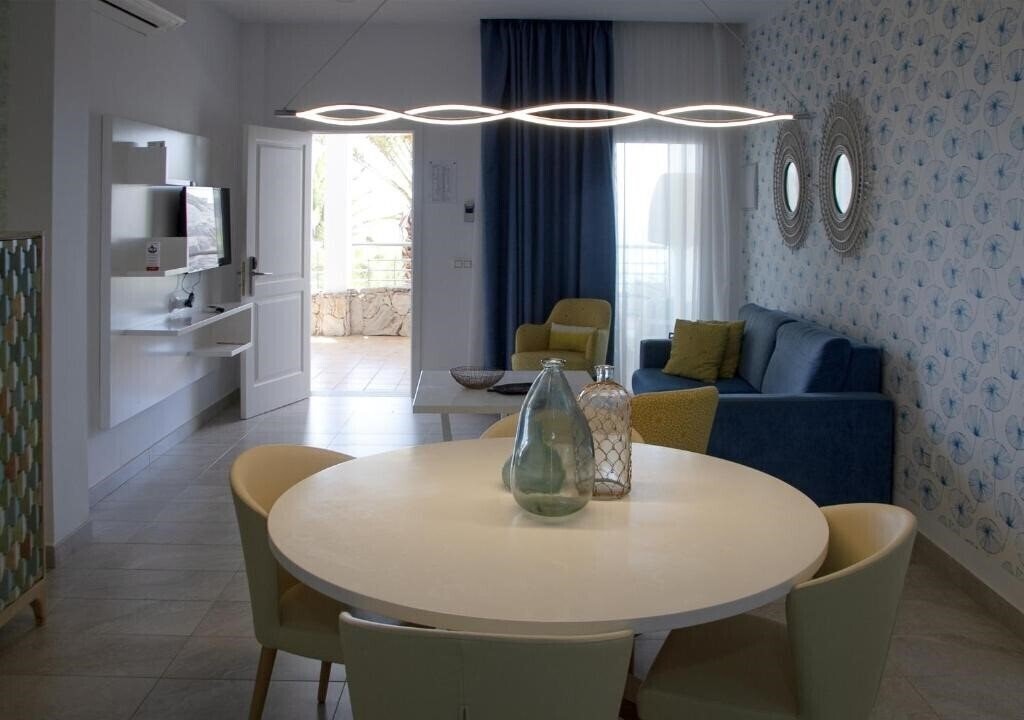 Фотографія Holiday Club Jardin Amadores 4*