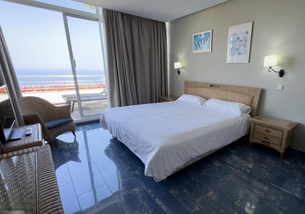 Апартаменти Holiday Club Jardin Amadores 4*