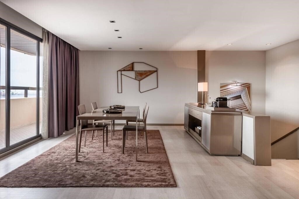 Панорама Ac Hotel Iberia Las Palmas 4*