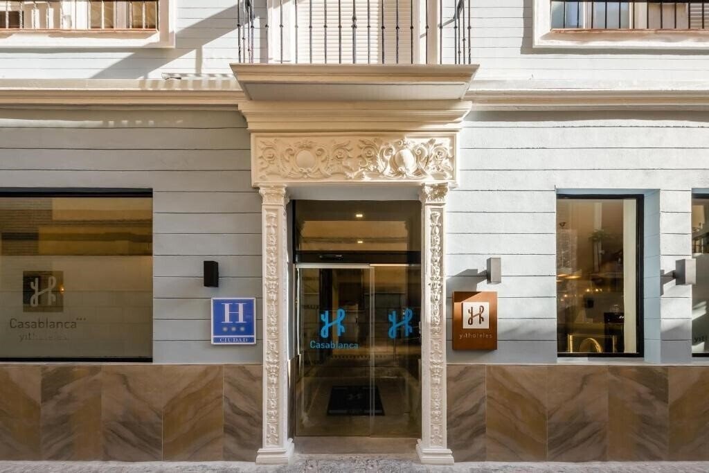 Готель Casablanca Hotel 2*