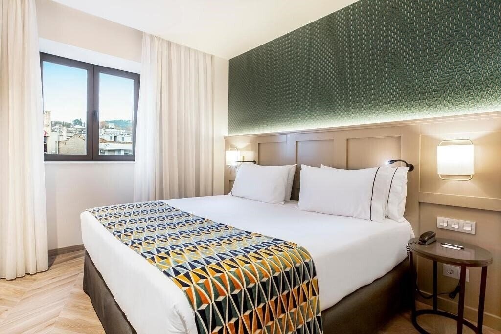 Апартаменты Eurostars Puerta Real Hotel 4*