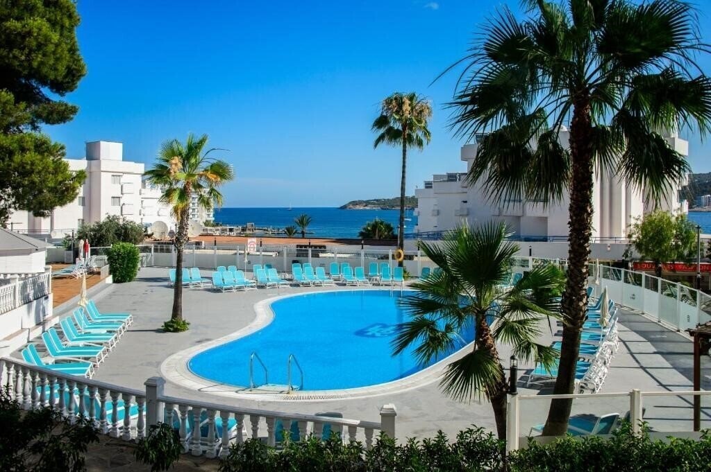 Вид Vibra Riviera Hotel (ex.  Riviera) 3*