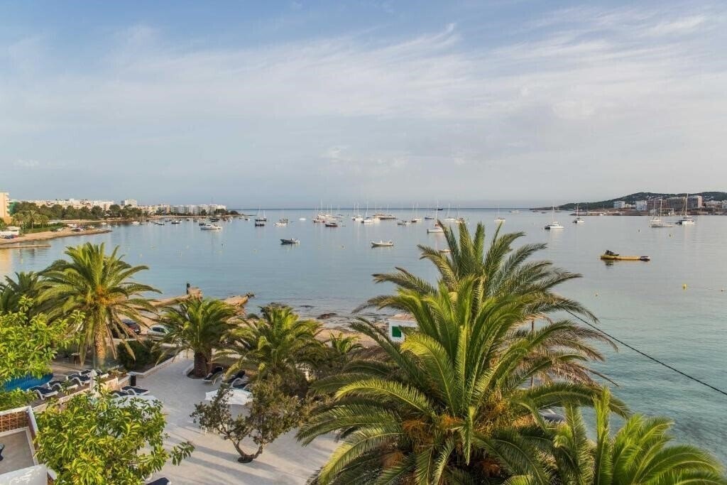 Апартаменты Tagomago 4*