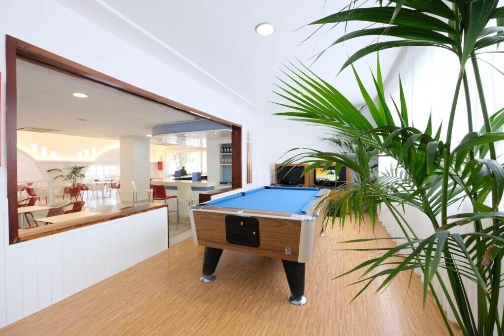 Вид Azuline Bergantin 3*