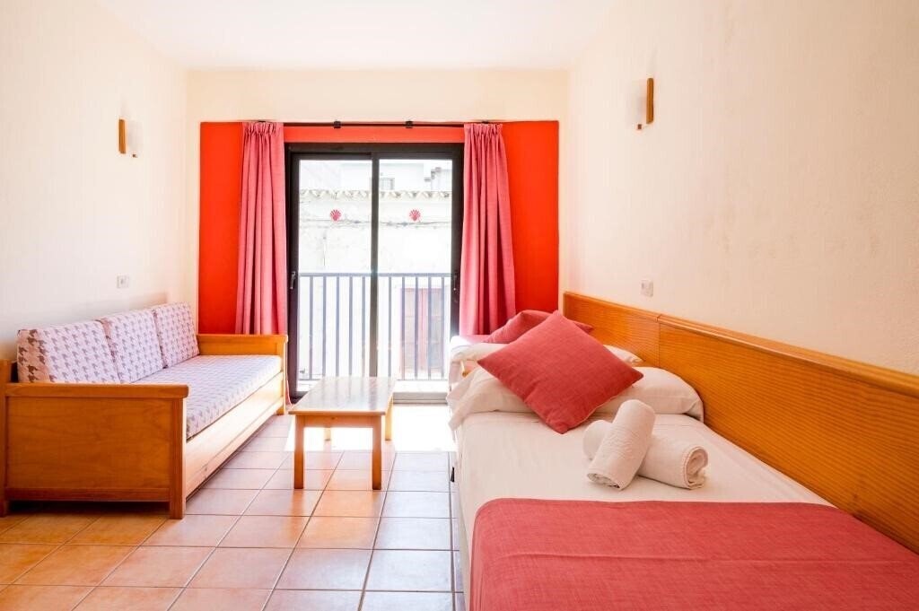 Вид Casa Maria (Sant Antoni De Portmany) 2*