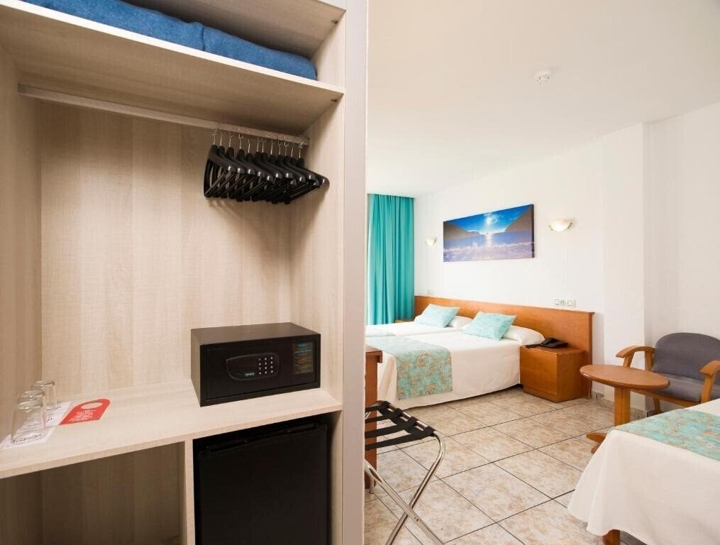 Территория Tropical 3*