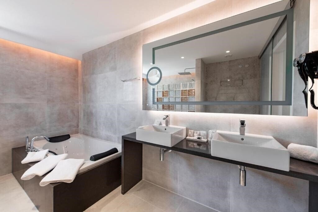 Панорама Abrat 3*