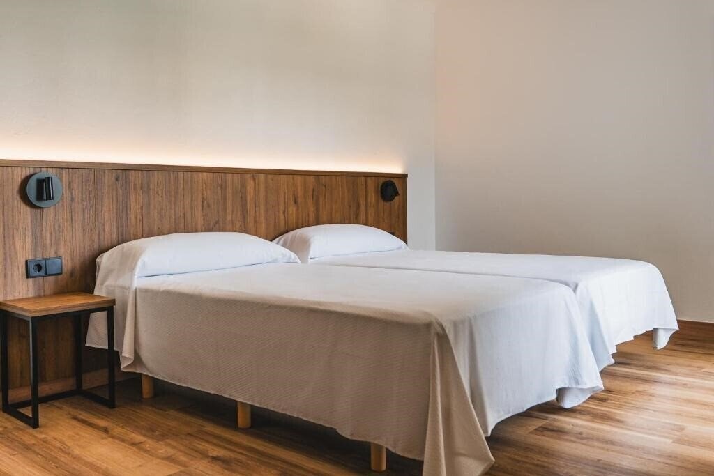 Панорама Hotel Vago Ibiza (ex. Sol Bay) 2*