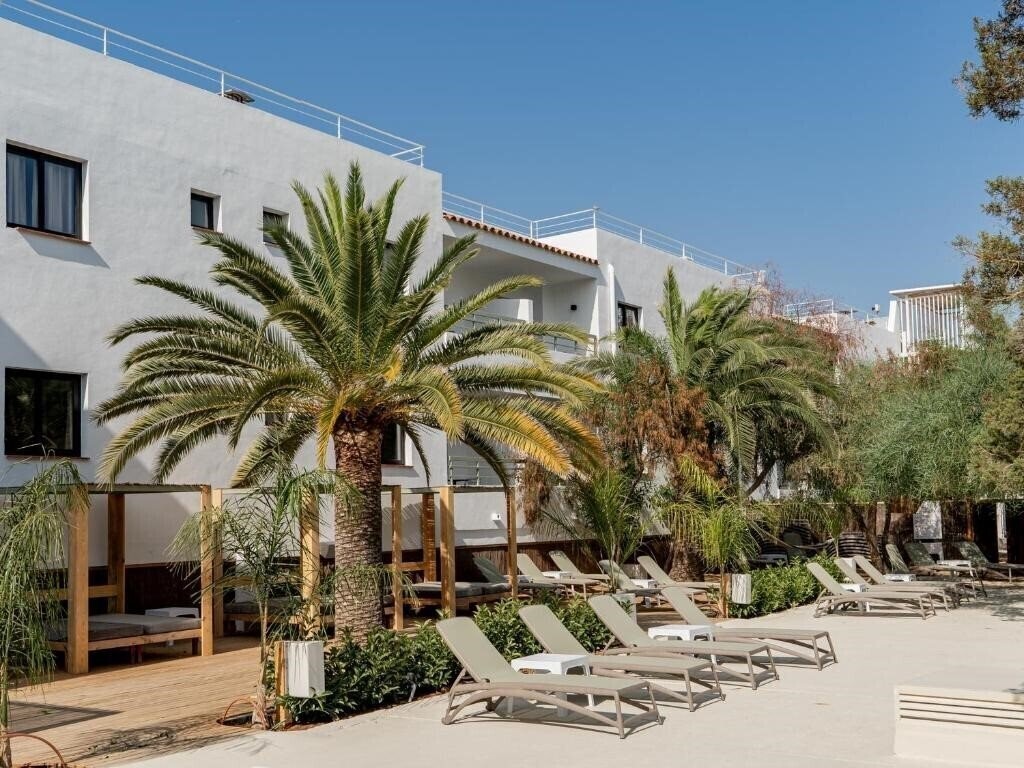 Территория Hotel Vago Ibiza (ex. Sol Bay) 2*