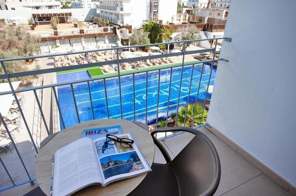 Панорама Puchet Hotel 3*