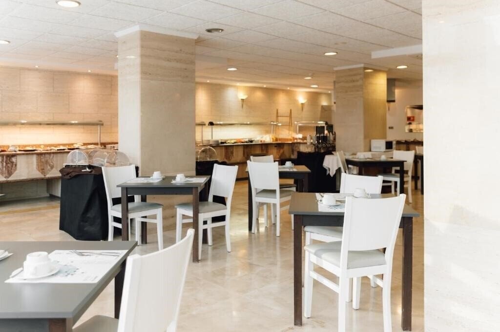 Територія Hotel Moon Dreams Paraiso (ex. Paraiso Beach by Llum, Fergus Paraiso Beach) 3*