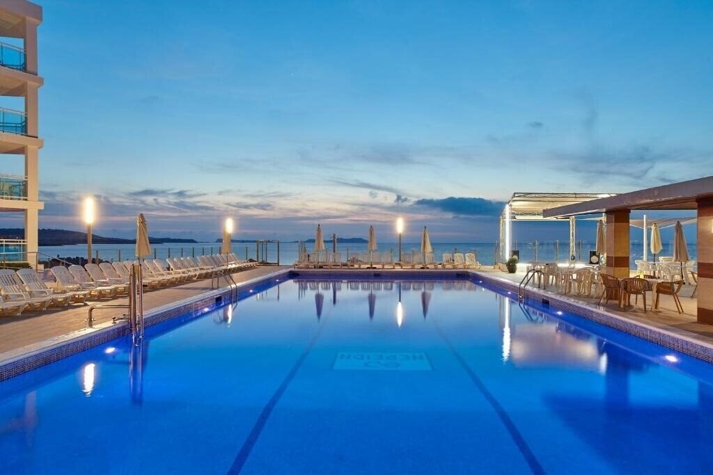 Панорама Aparthotel Nereida апартаменты