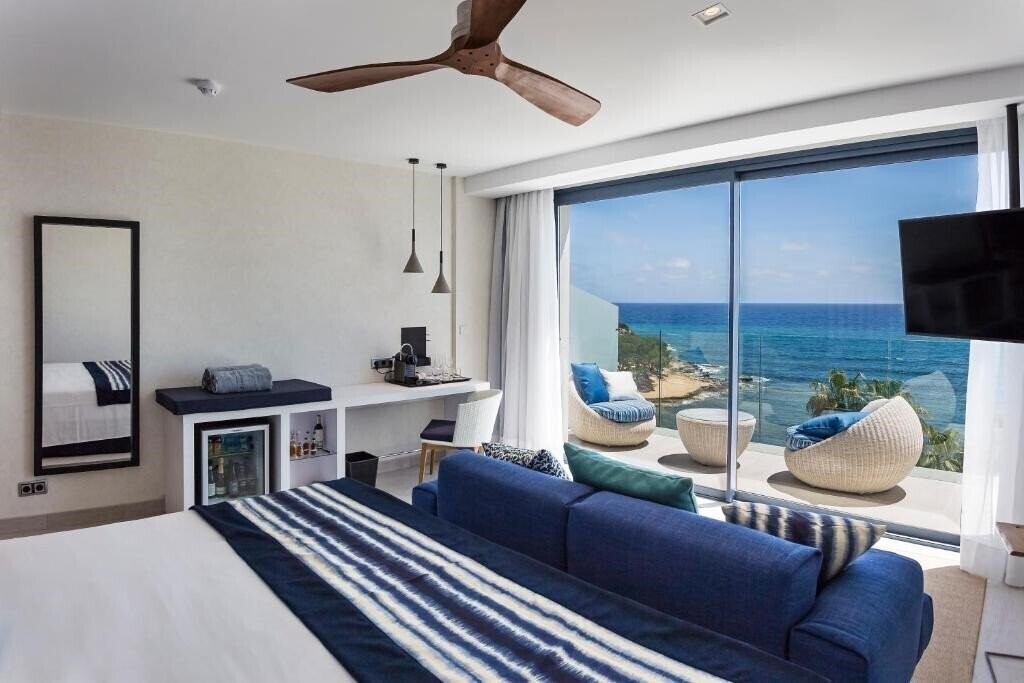 Вид Catalonia Royal Ses Estaques Adults Only (ex. Catalonia Royal Ses Savines) 4*