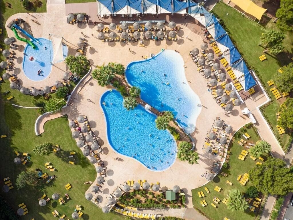 Вид Tui Magic Life Cala Pada 4*