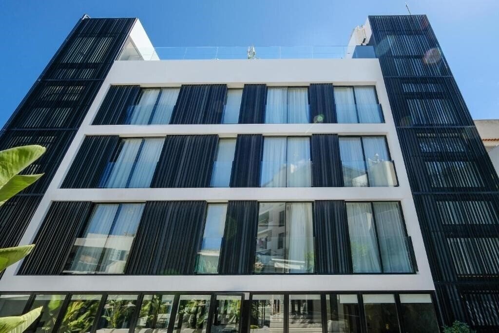 Панорама M Hotel 4*