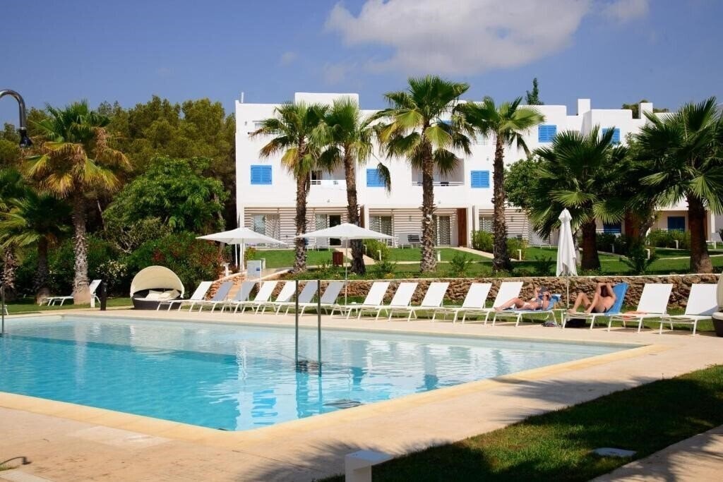 Фото Cala Llenya Resort Ibiza 4*
