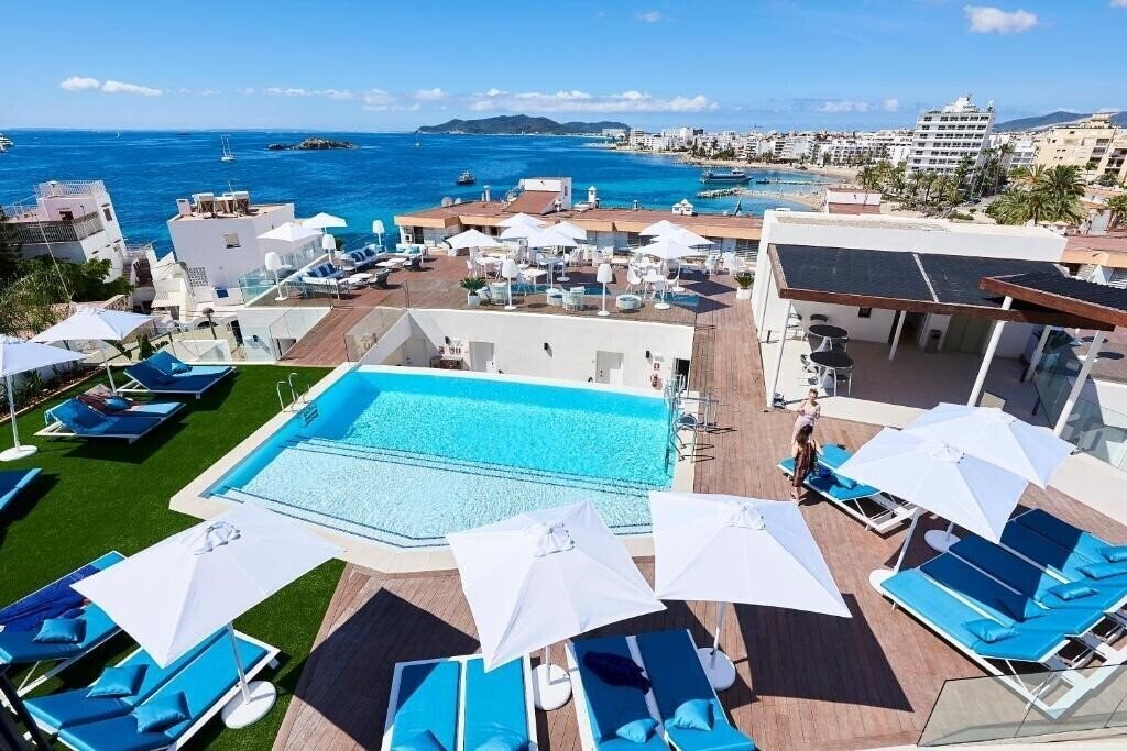 Вид Eurostars Ibiza 4*