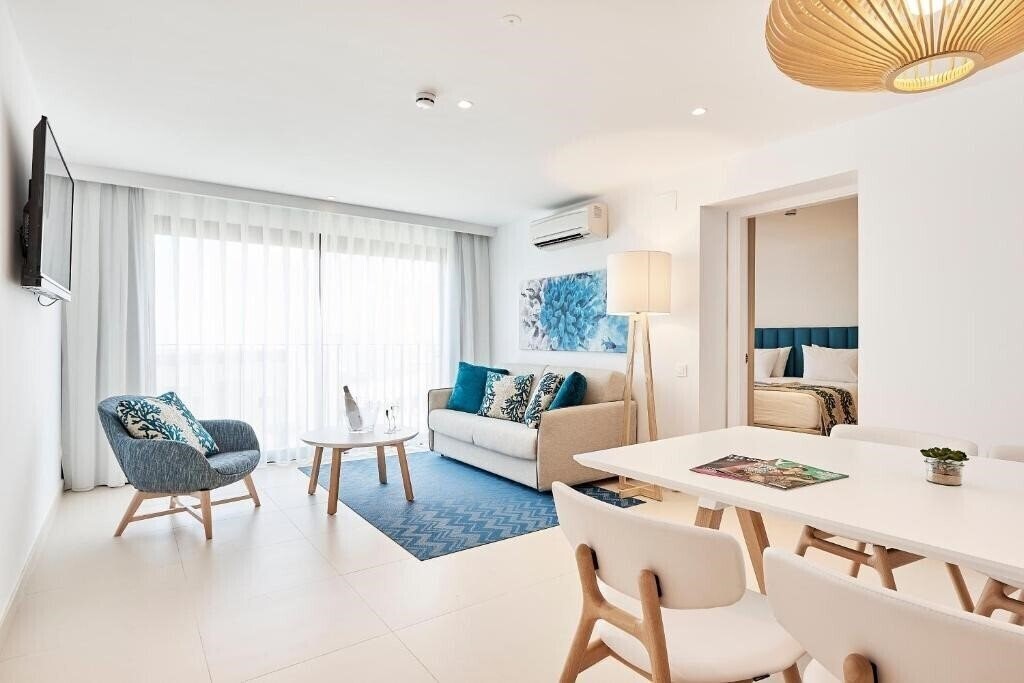 Апартаменты Eurostars Ibiza 4*