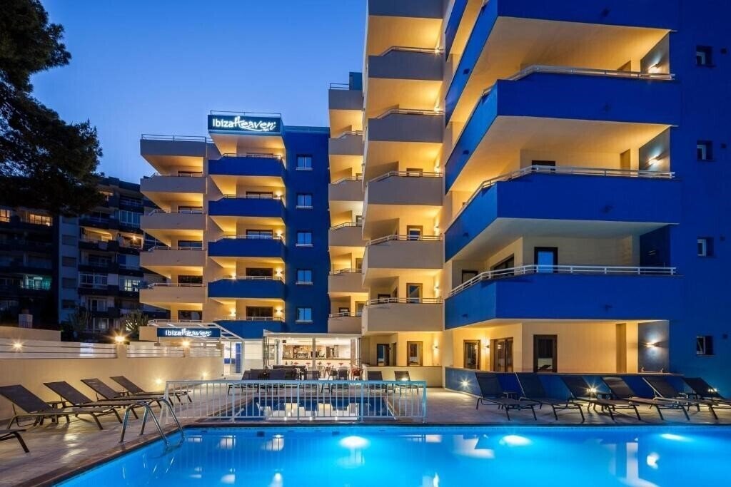 Готель Ibiza Heaven Apartments 4*