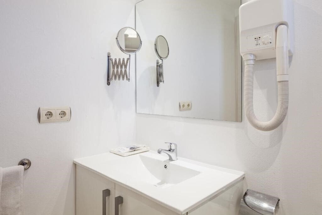 Фотографія Ibiza Heaven Apartments 4*