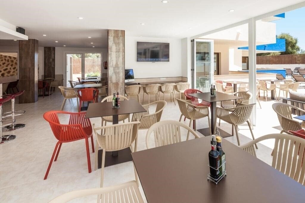 Вид Ibiza Heaven Apartments 4*