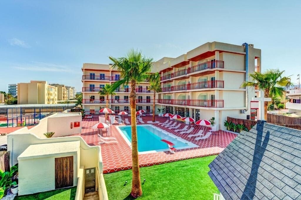 Апартаменты Romeos Ibiza 4*