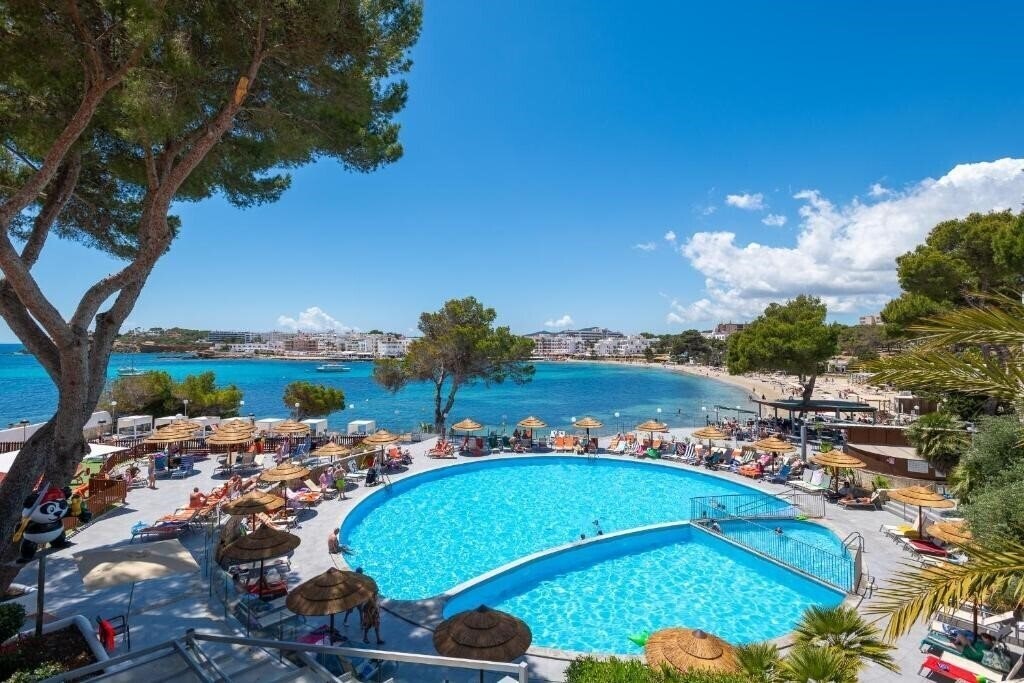 Вид Leonardo Royal Hotel & Suites Ibiza 4*