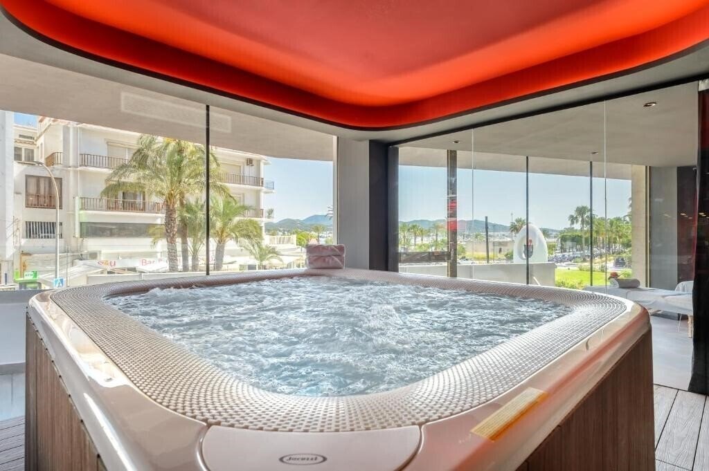 Вид Vibra District - Adults Only 4*