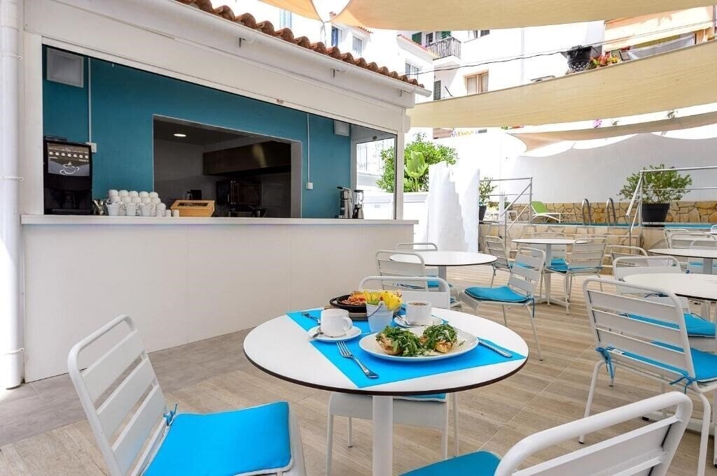 Вид Hotel Playasol Lei Ibiza (Adults Only) 3*