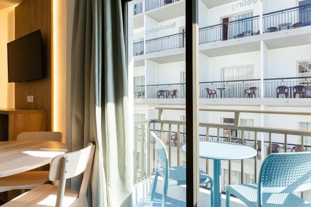 Апартаменти The Blue Apartments by Ibiza Feeling апартаменты