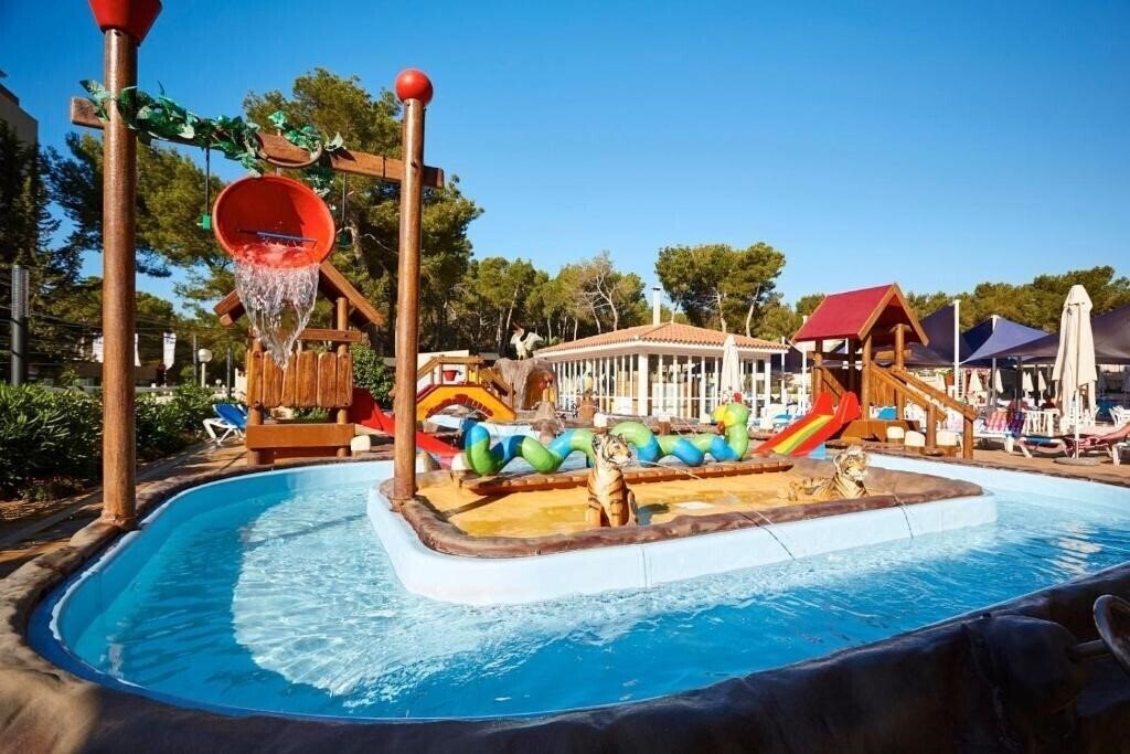 Вид Invisa Ereso Hotel 3*