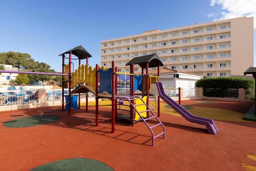 Панорама Invisa Ereso Hotel 3*