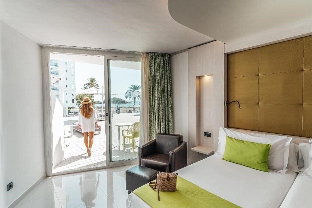 Фото Sirenis Hotel Goleta & Spa 4*