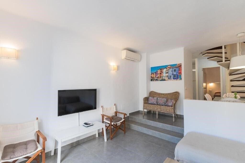 Вид Ferrera Beach Apartamentos 3*