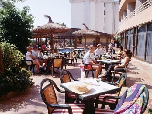 Апартаменти Playa Cala Mayor 4*