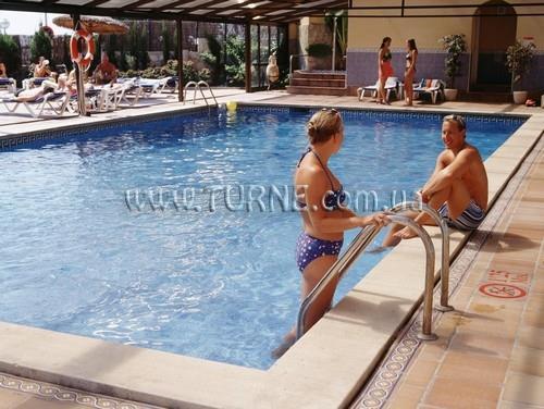 Територія Playa Cala Mayor 4*