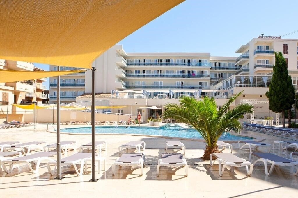 Отель Playamar Apartments 2*