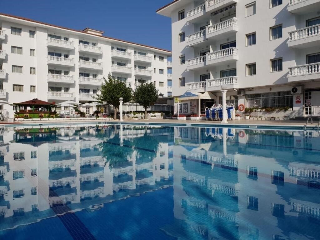 Територія Europa Apartamentos 2*