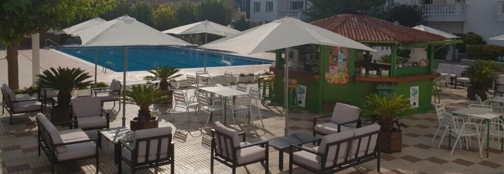 Панорама Europa Apartamentos 2*