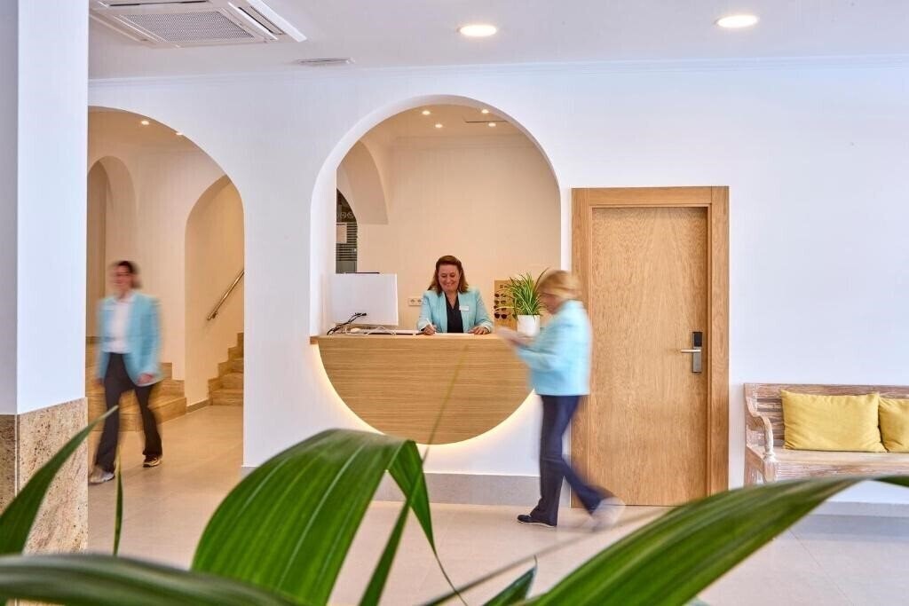 Апартаменти Universal Bikini 3*