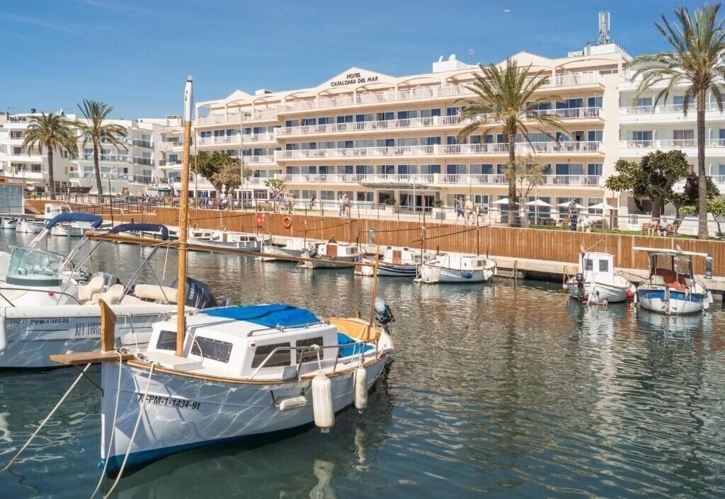 Готель Catalonia Del Mar - Adults Only 4*