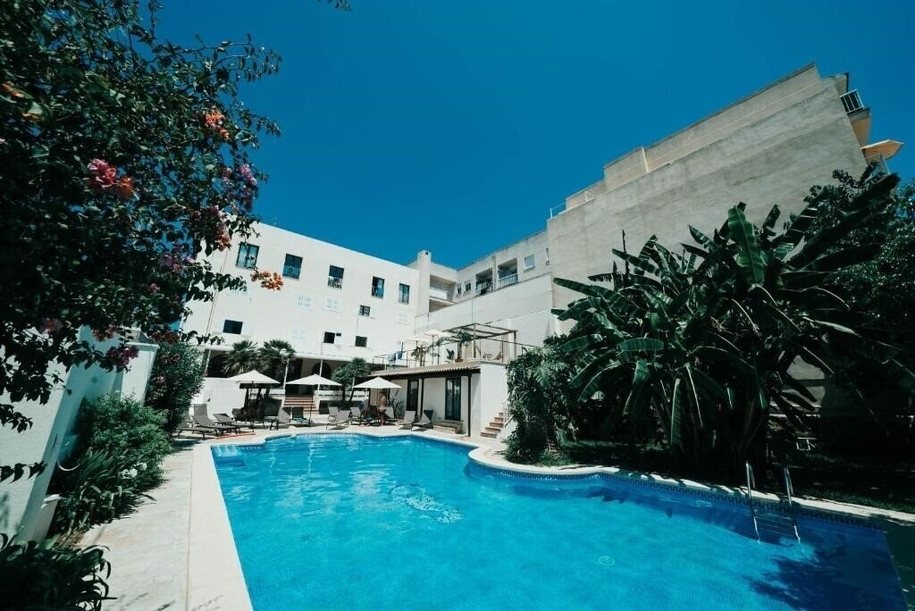 Фотография Mamboo Hotel Cala Ratjada 2*