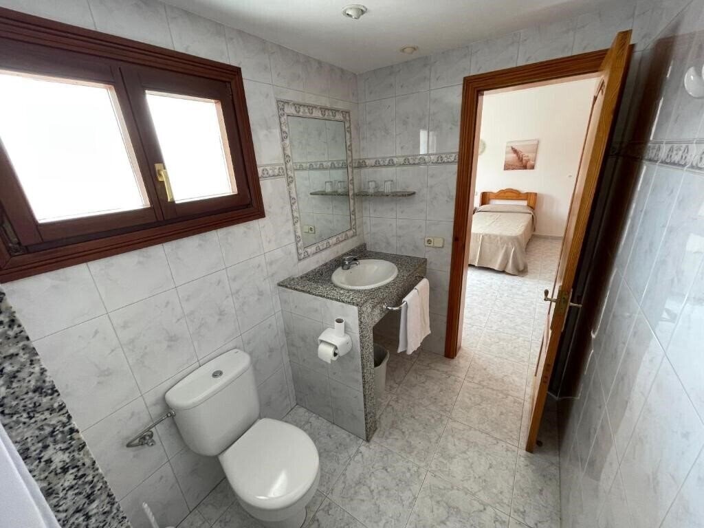Апартаменты Hostal Can Gallu (ex. B&B Can Gallu) 2*