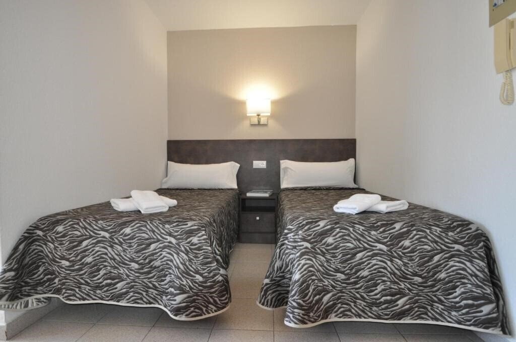 Панорама Safari Apartments Apart 2*