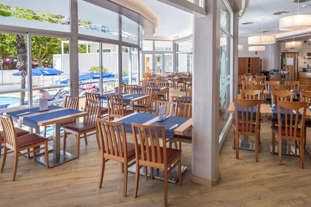 Изображение Maritim 4*