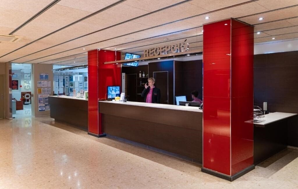 Апартаменти Santa Monica Calella 3*