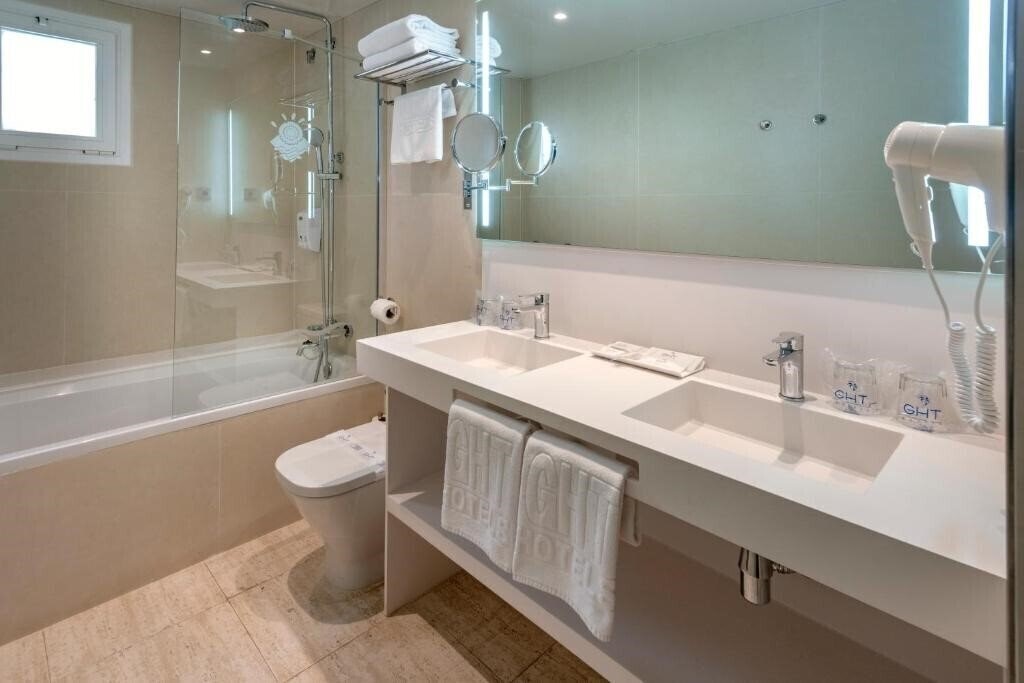 Фото GHT Maritim Hotel 3*