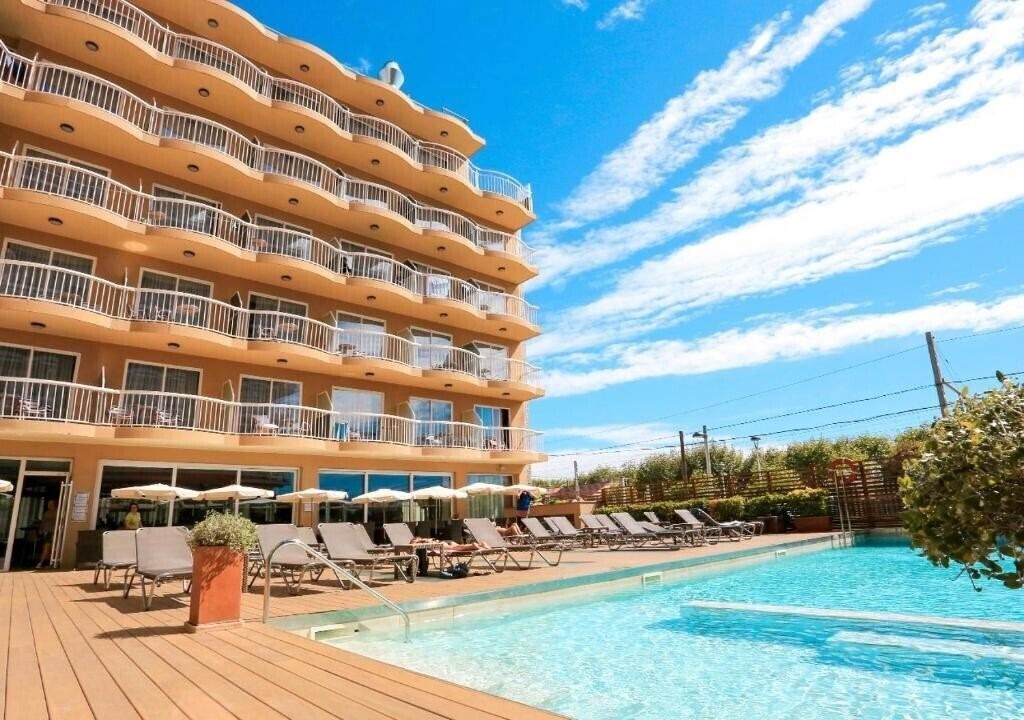 Отель Kaktus Hotel Volga 4*