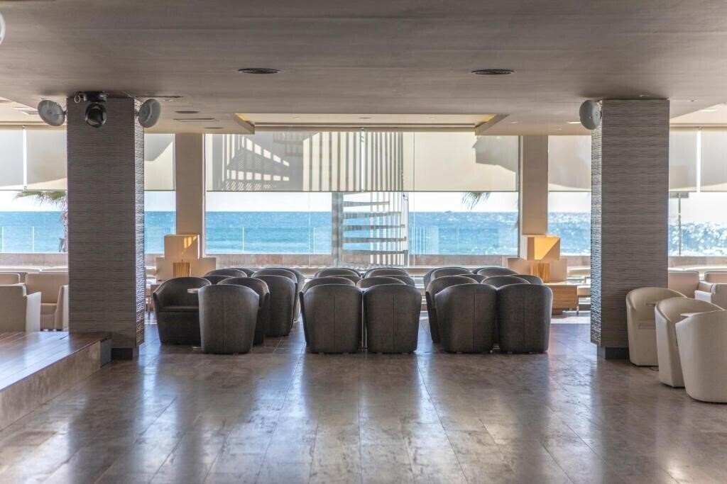 Изображение Augustus Hotel 4*